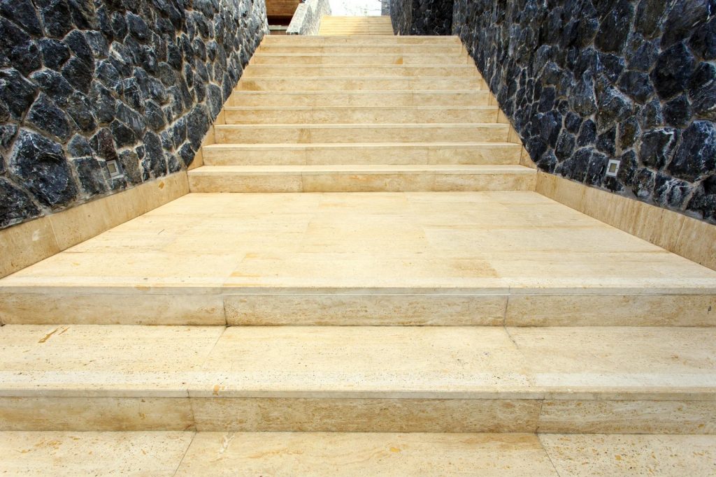 Serantes Stone
